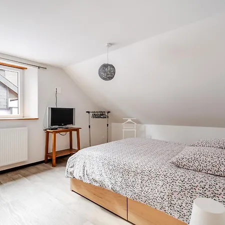 1 - Aux Deux Hameaux Lantställe *